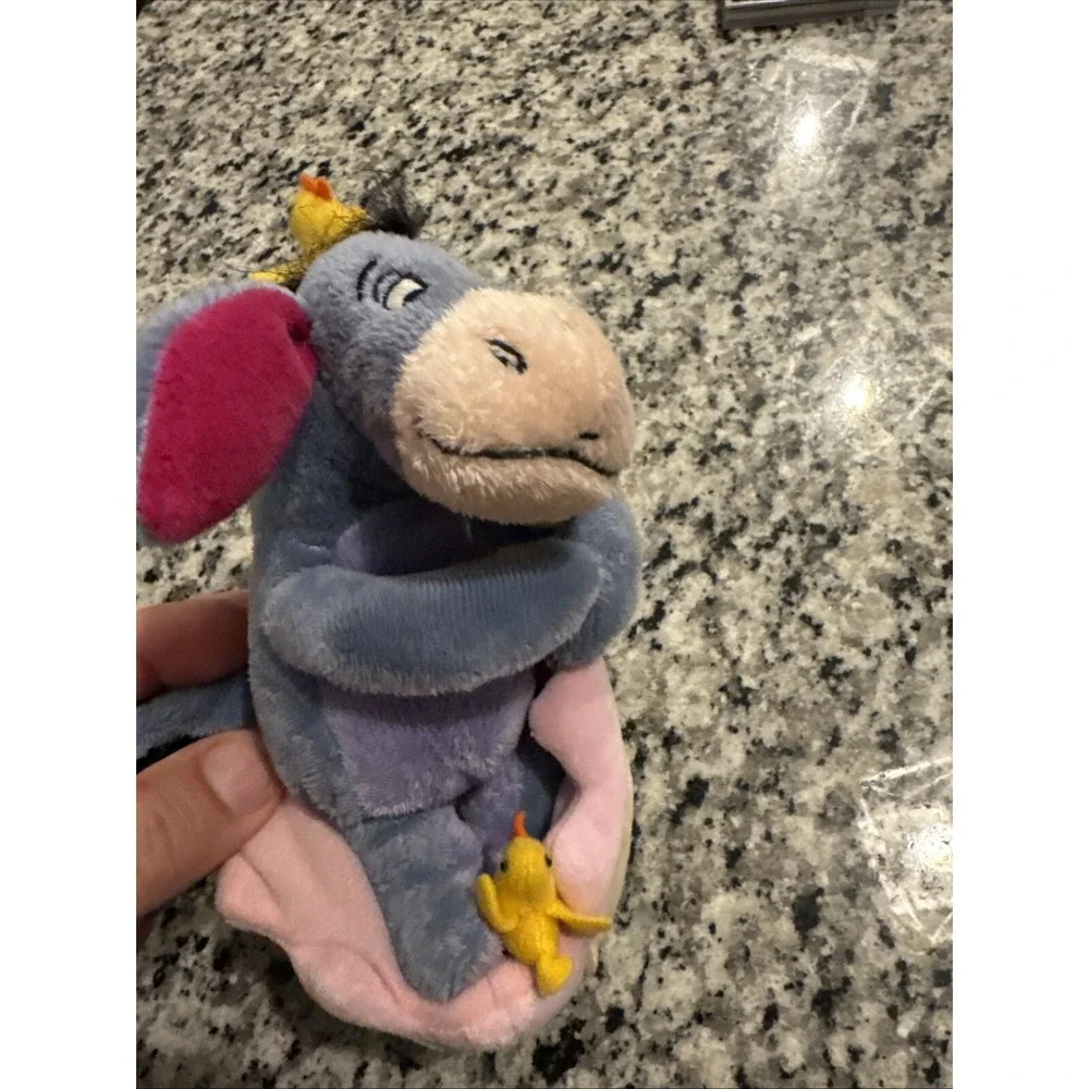 Disney Store Eeyore Bean Bag In An‎ Egg Shell W/ Baby Chicks Easter 7